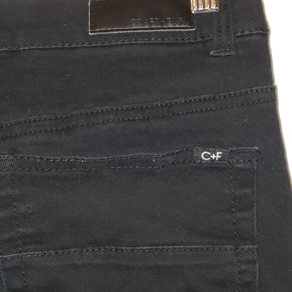 Craft + Flow Jeans - Picture 3 of 4